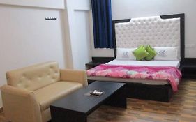 Hotel Awadh Vilas
